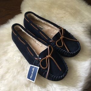 Minnetonka Navy suede shearling moccasins
